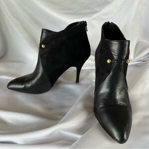 Saks Fifth Avenue Black Leather & Suede Point Toe Ankle Boot Heels Size 9M Women